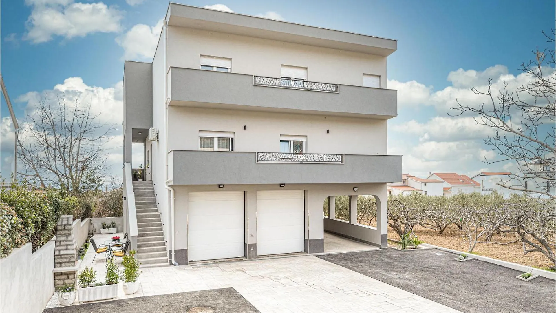 2 Bedroom Gorgeous Apartment In Kastel Gomilica Kastela