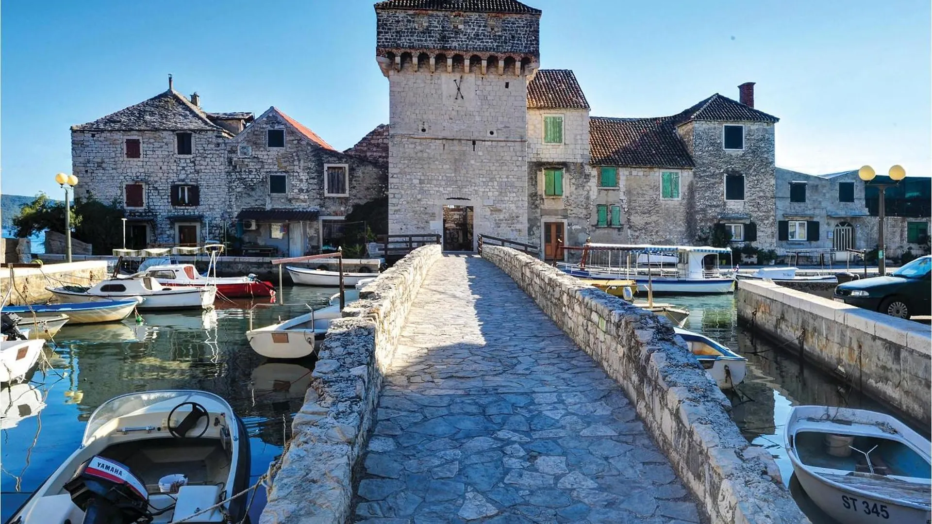2 Bedroom Gorgeous Apartment In Kastel Gomilica Kastela Croatia