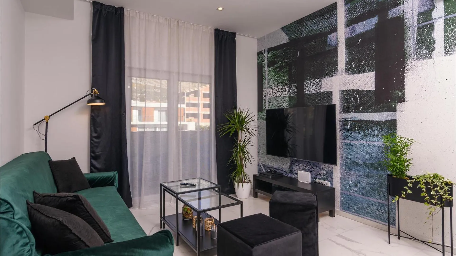 2 Bedroom Gorgeous Apartment In Kastel Gomilica Kastela 0*,  Croatia